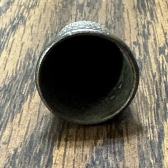 VINTAGE PRUDENTIAL THIMBLE - Picture 5 of 7